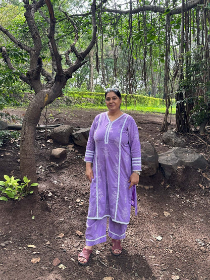 Saher Lavendar Cotton Kurta Set with Lace detailing